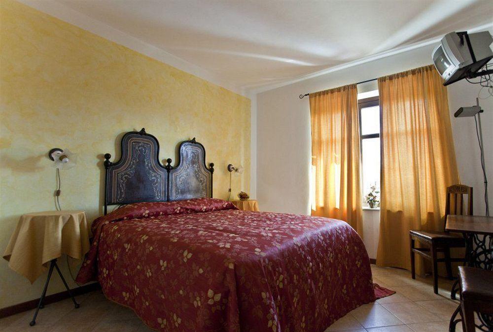 I Grilli Bed & Breakfast Castagnole delle Lanze Екстериор снимка