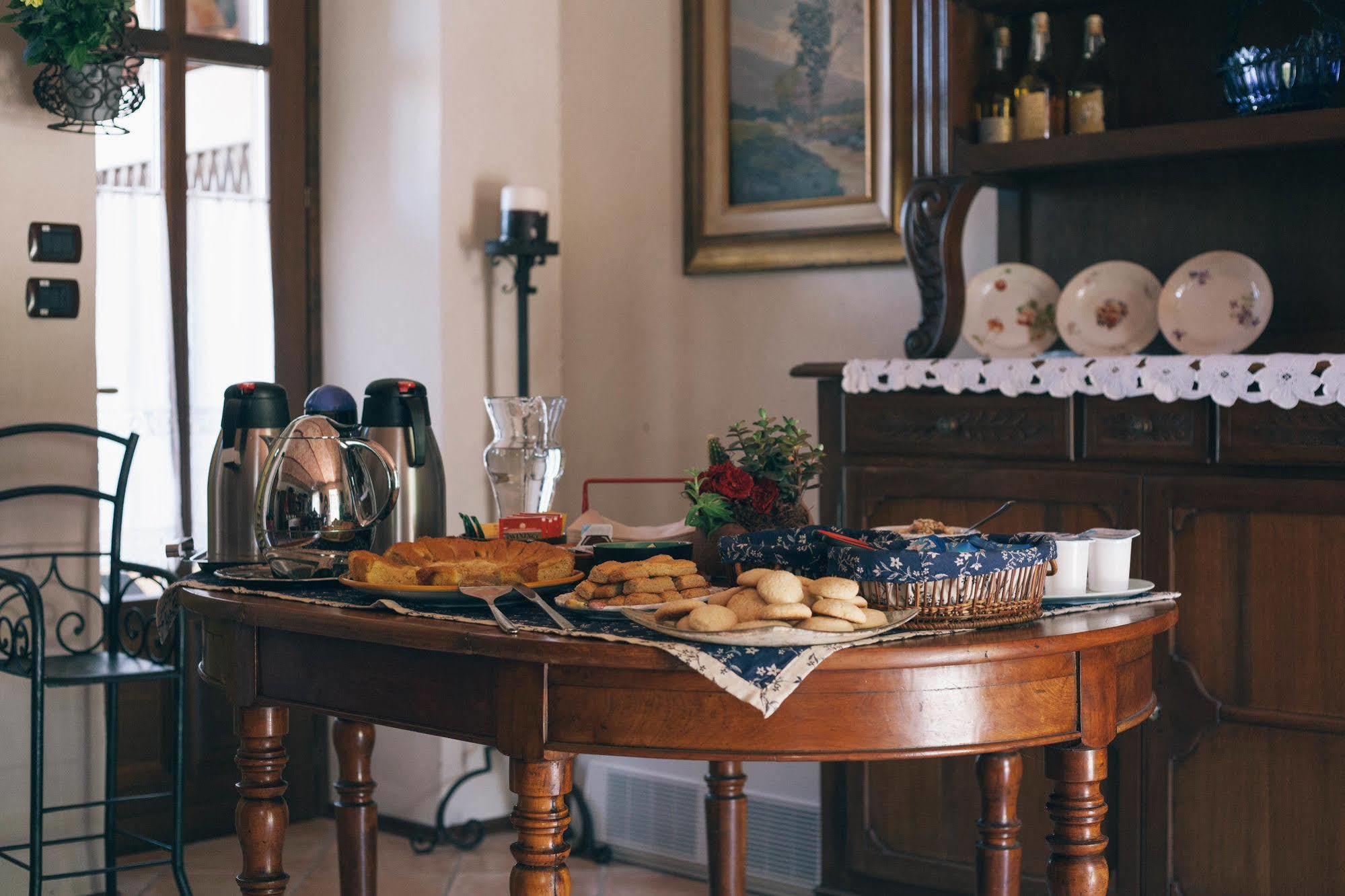 I Grilli Bed & Breakfast Castagnole delle Lanze Екстериор снимка